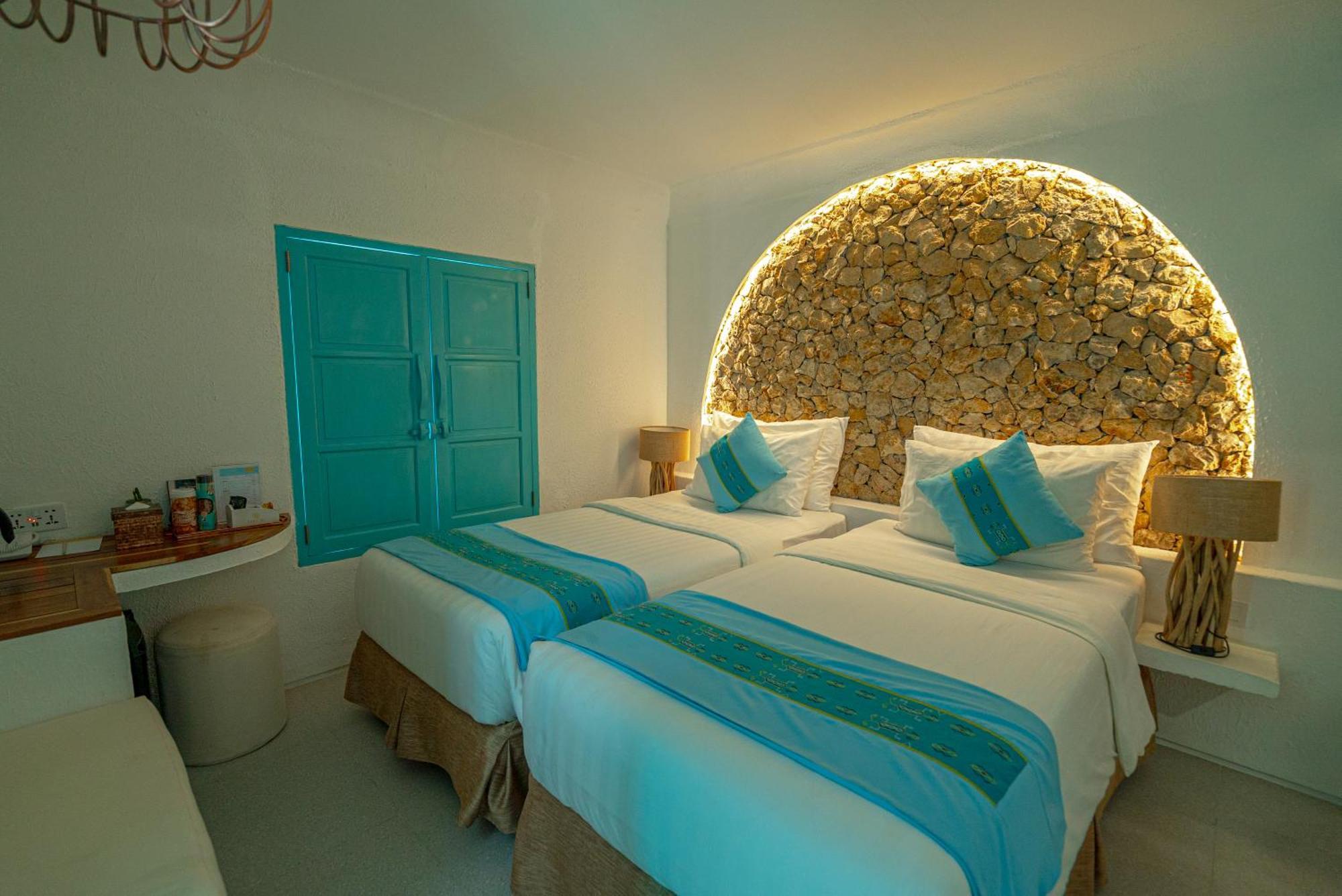 Loccal Collection Hotel Komodo Labuan Bajo Extérieur photo